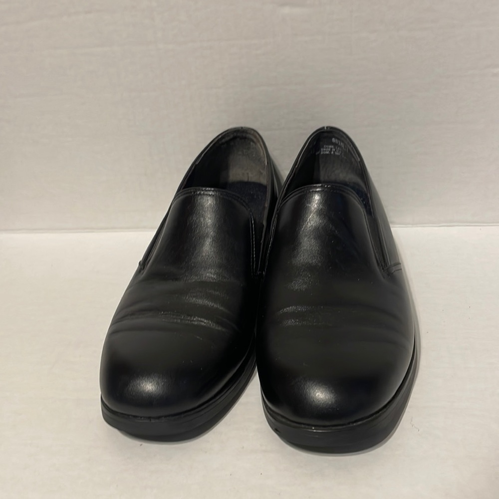 Munroe American Proper size perfect Fit  shoes